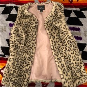 Leopard print vest